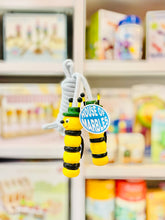 Load image into Gallery viewer, House of Marbles - Bee Skipping rope