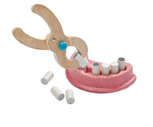 Load image into Gallery viewer, PlanToys Dentist Set